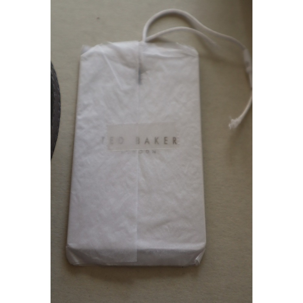 Ted Baker Leather Heart Shaped Crossbody‎ Bag With Chain - Picture 9 of 11